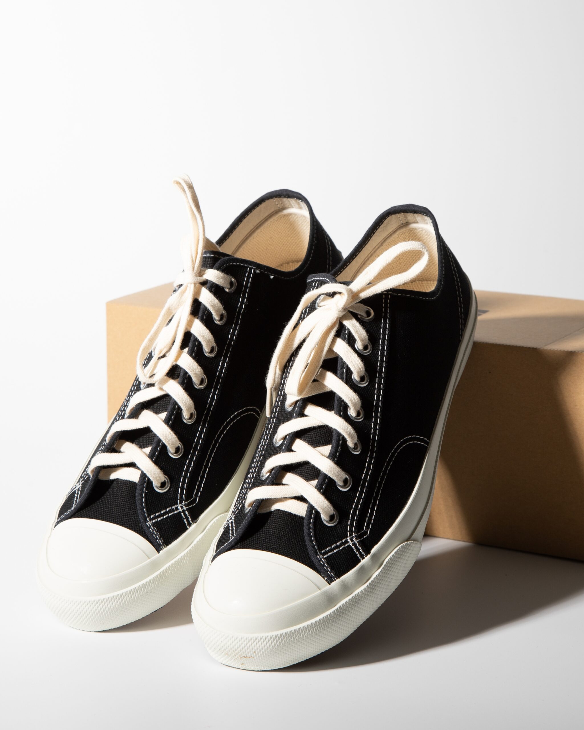 PIGER'S 717 - Black